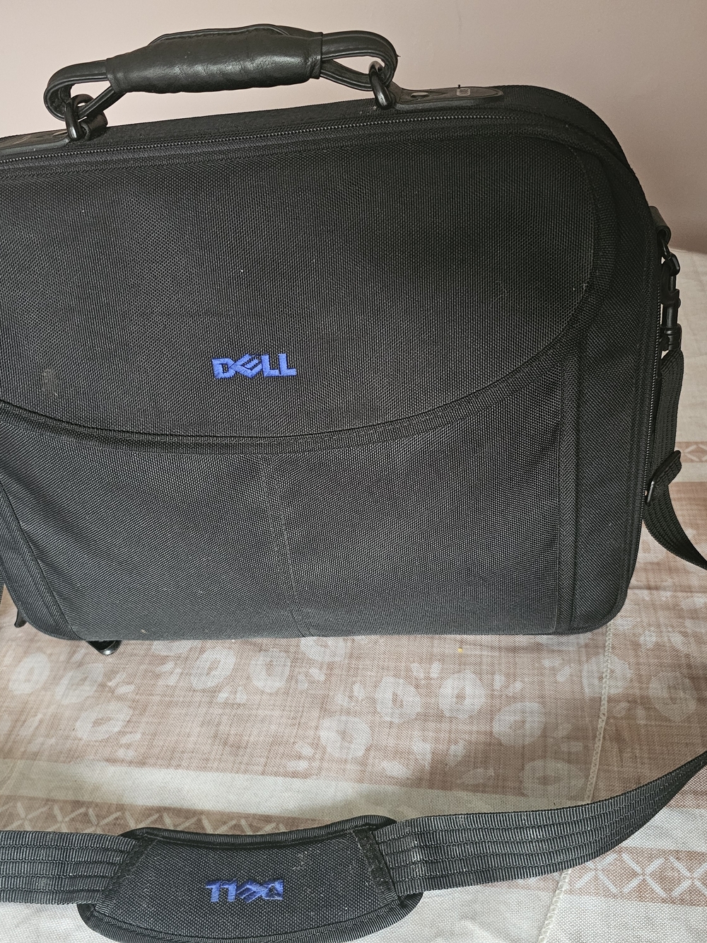 Dell Black Laptop Briefcase Bag - Professional Carry Case